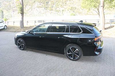 Opel Astra Sports Tourer Plug-In-Hybrid Business Elegance