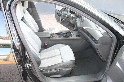 Opel Astra Sports Tourer Plug-In-Hybrid Business Elegance