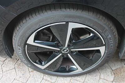 Opel Astra Sports Tourer Plug-In-Hybrid Business Elegance