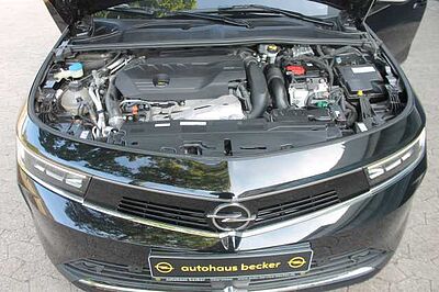 Opel Astra Sports Tourer Plug-In-Hybrid Business Elegance