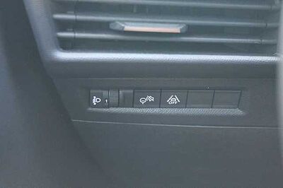 Opel Frontera 1.2 DI Hybrid 48V eDCT Edition