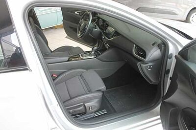 Opel Insignia Sports Tourer Diesel 2.0 Aut. Elegance