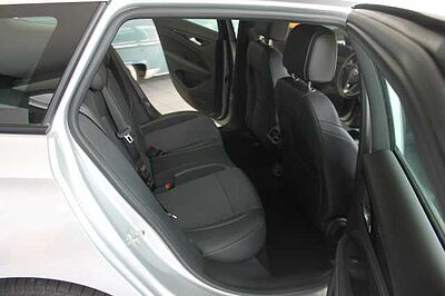 Opel Insignia Sports Tourer Diesel 2.0 Aut. Elegance